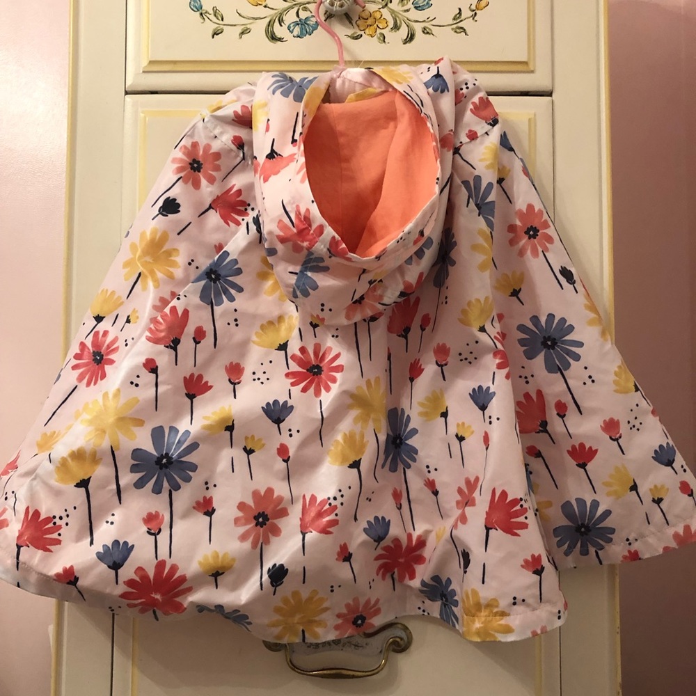 Spring rain poncho - Picture 2 of 4